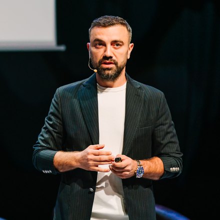 Rareș Bănuescu